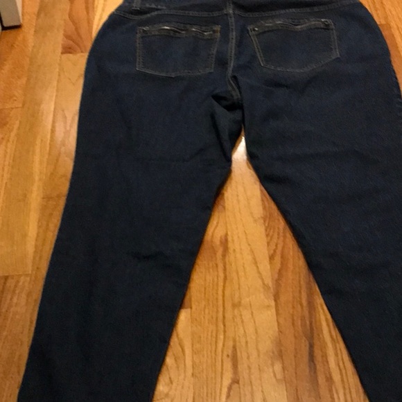 👖 Avenue Denim~Ankle Jeans 👖👖 - Picture 7 of 10